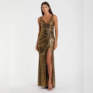 MAC DUGGAL 27063 NWT Metallic Ruched Front Slip V-Neck Gown